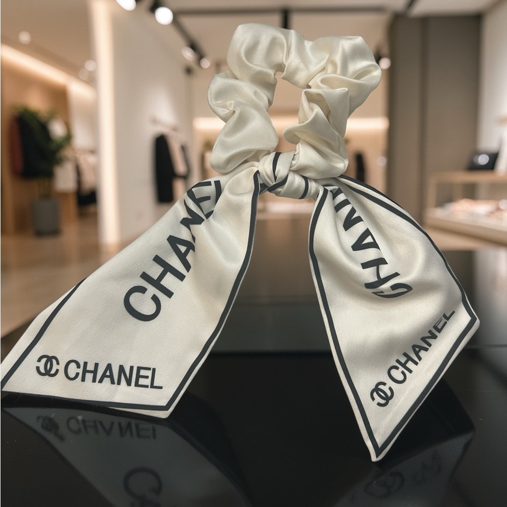 CHANEL White and Black Hair Scrunchie